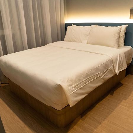 Hotel Bencoolen At Hong Kong Street Singapore Exterior photo
